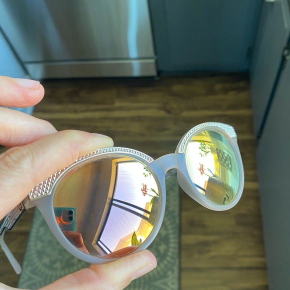 Versace Accessories Versace Sunglasses With Case Box Certificate Of